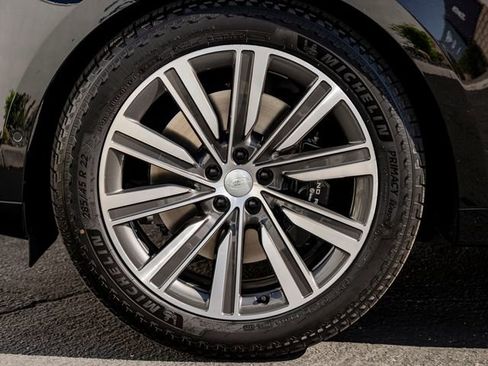 Used 2024 Land Rover Range Rover Autobiography AWD/4WD image 11