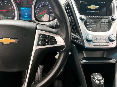 Used 2017 Chevrolet Equinox LT w/ Convenience Package image 12