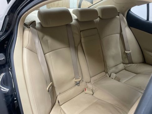 Used 2007 Lexus IS 350 RWD image 36