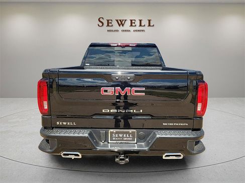 New 2026 GMC Sierra 1500 Denali w/ Denali Reserve Package image 4