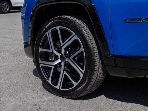Used 2025 Jeep Compass Limited w/ Elite Group AWD/4WD image 7