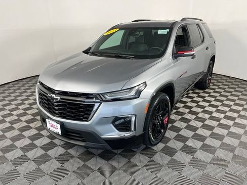 Used 2023 Chevrolet Traverse Premier w/ Redline Edition AWD/4WD image 3