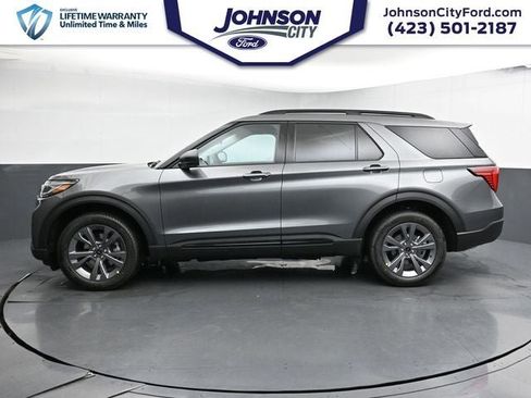 New 2026 Ford Explorer Active w/ Active Comfort Package image 7