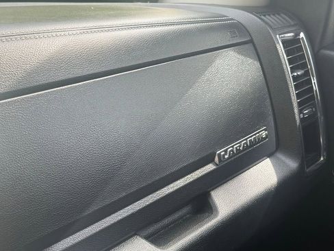 Used 2014 RAM 1500 Laramie image 22