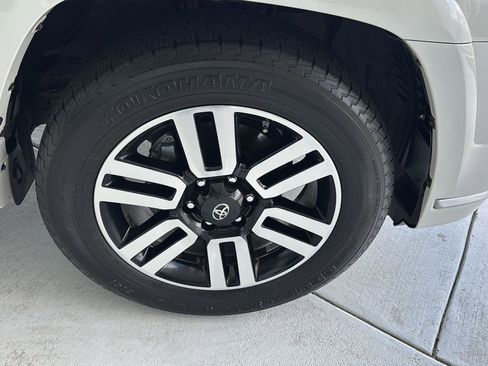 Used 2018 Toyota 4Runner Limited image 36