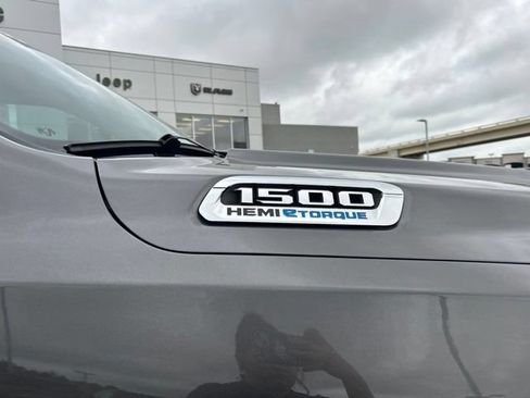 Used 2023 RAM 1500 Limited AWD/4WD image 16