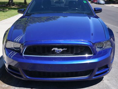 Used 2013 Ford Mustang Coupe w/ Security Pkg RWD image 17