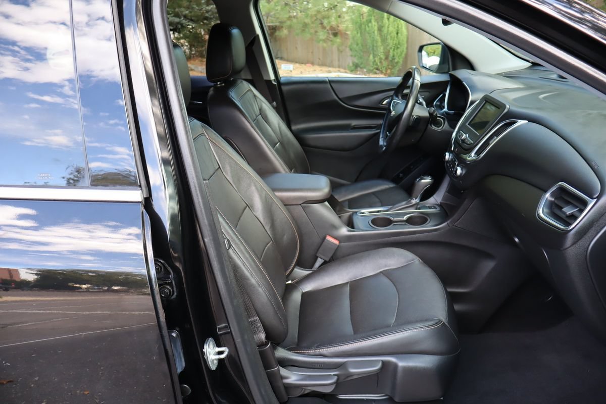 Used 2020 Chevrolet Equinox LT w/ Midnight Edition AWD/4WD image 22