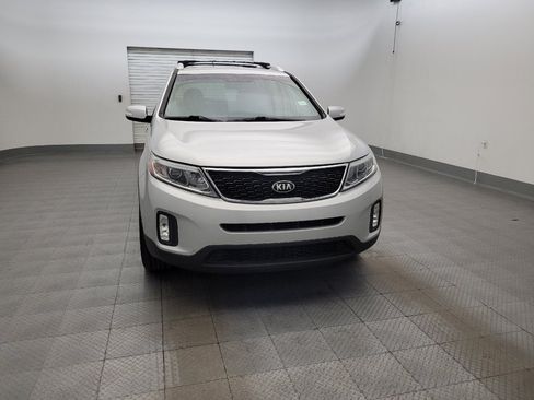 Used 2015 Kia Sorento LX FWD image 14