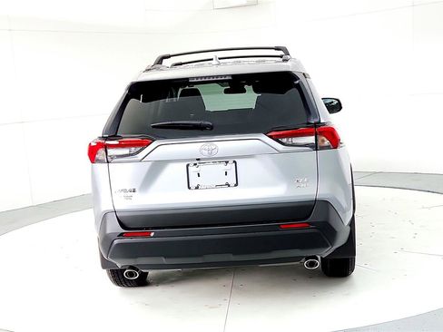 New 2025 Toyota RAV4 XLE image 5