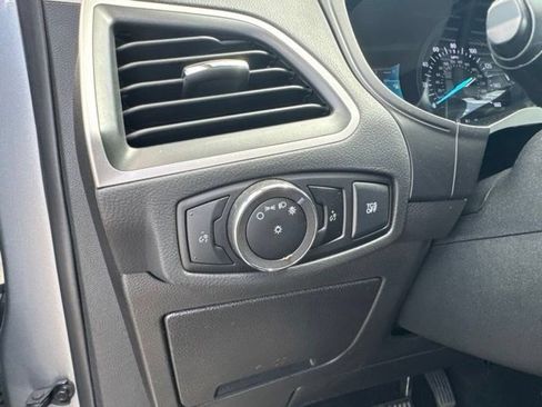 Used 2023 Ford Edge SEL AWD/4WD image 37