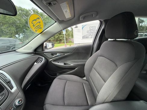 Used 2023 Chevrolet Malibu LS w/ Driver Confidence Package FWD image 17