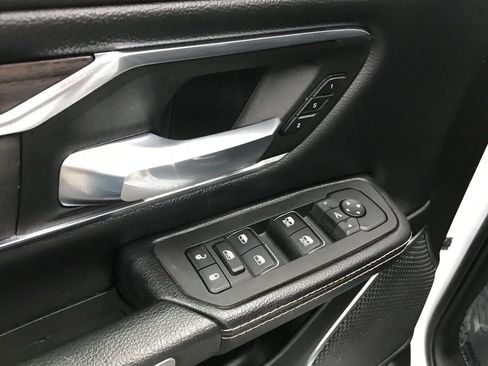 Used 2025 RAM 1500 Laramie image 10