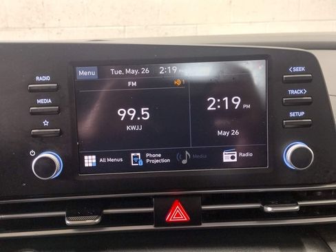 Certified 2023 Hyundai Elantra SEL w/ Preferred Accessory Package FWD image 25