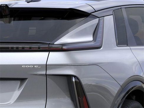 New 2026 Cadillac Lyriq Sport image 11