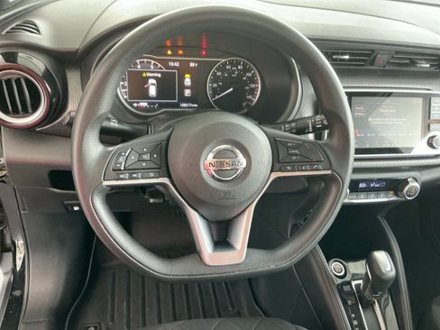 Used 2020 Nissan Kicks SV FWD image 13