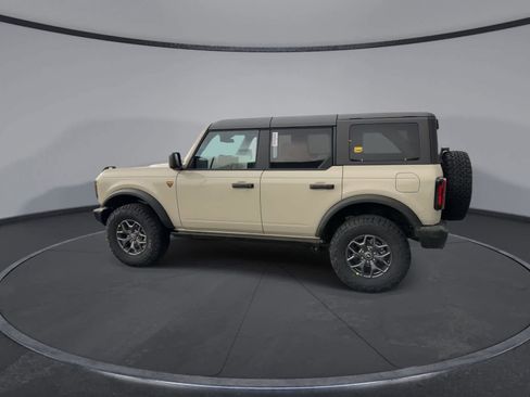 New 2025 Ford Bronco Badlands image 5