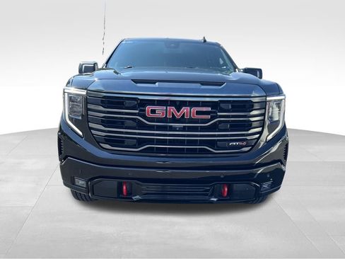 Used 2023 GMC Sierra 1500 AT4 image 2