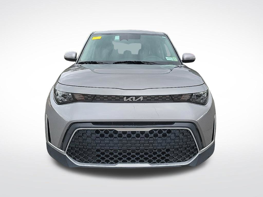 Used 2023 Kia Soul LX w/ LX Technology Package FWD image 6