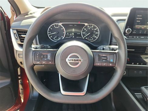 Used 2021 Nissan Rogue SV image 21