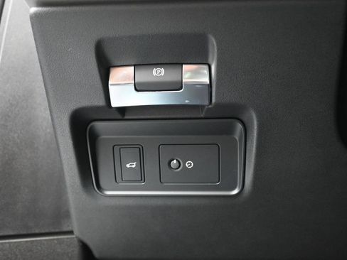 Used 2023 Land Rover Range Rover Evoque R-Dynamic SE AWD/4WD image 20