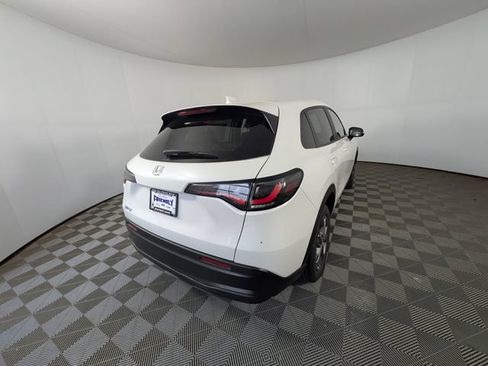 New 2027 Honda HR-V LX image 2