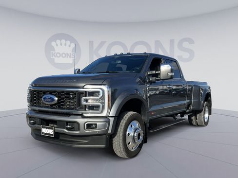 Used 2024 Ford F450 Platinum w/ FX4 Off-Road Package image 1