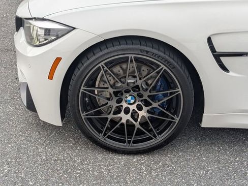 Used 2018 BMW M3 RWD image 11