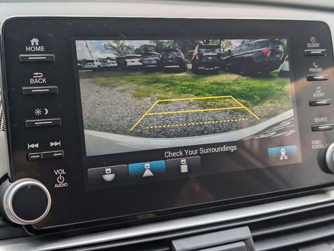 Used 2019 Honda Accord EX image 18