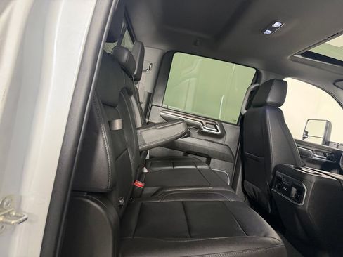 Used 2024 Chevrolet Silverado 3500 LTZ w/ LTZ Premium Package AWD/4WD image 33