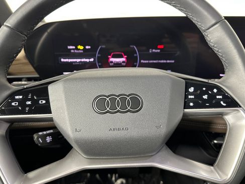 Used 2025 Audi Q6 e-tron Premium w/ Convenience Package image 22