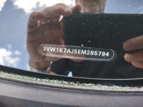 Used 2014 Volkswagen Jetta S image 7