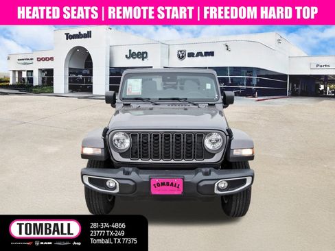 Used 2024 Jeep Gladiator Sport image 2