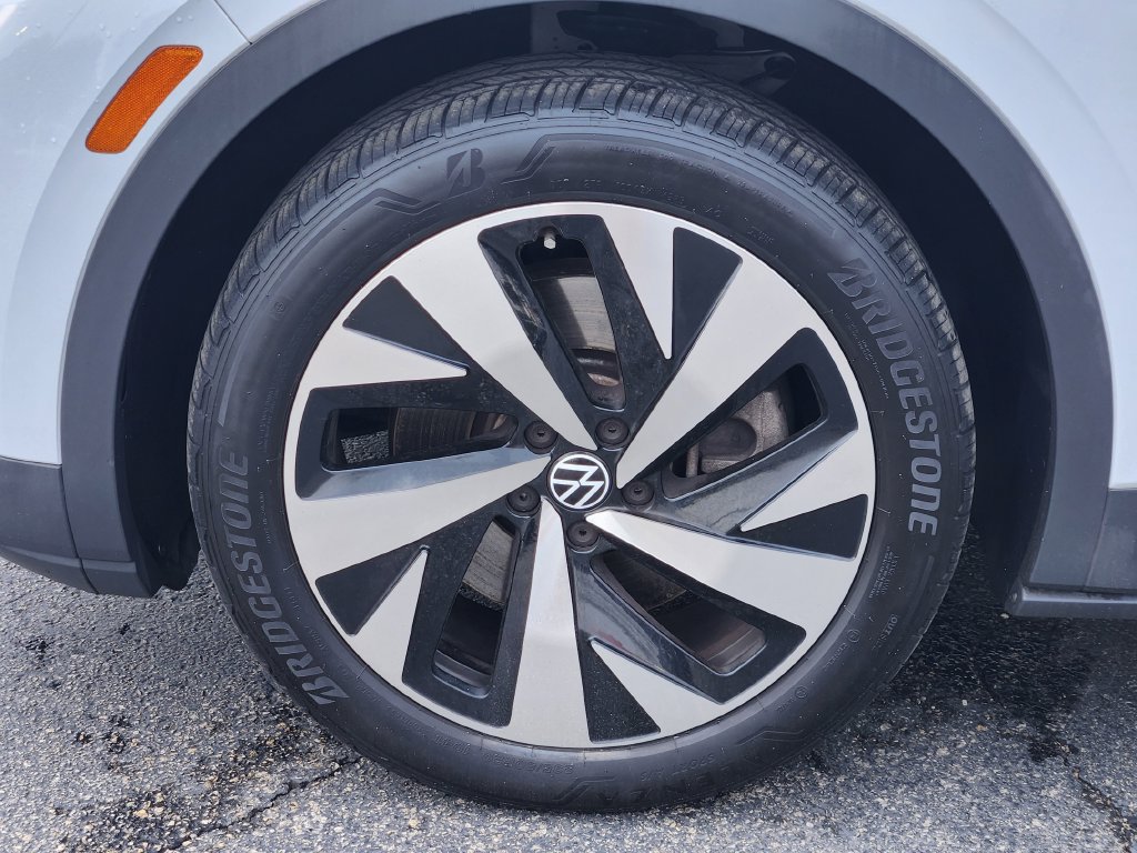 Used 2022 Volkswagen ID.4 Pro S w/ Gradient Package RWD image 10