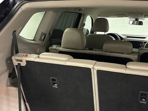 Used 2018 Volkswagen Atlas SE image 19