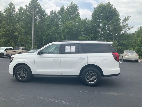 Certified 2025 Ford Expedition Active RWD image 8