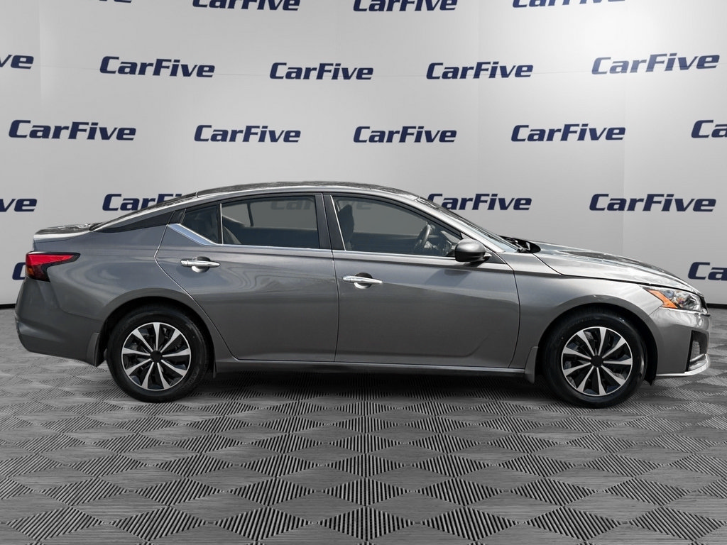 Used 2024 Nissan Altima 2.5 S FWD image 7