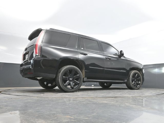 Used 2017 Cadillac Escalade Luxury AWD/4WD image 46