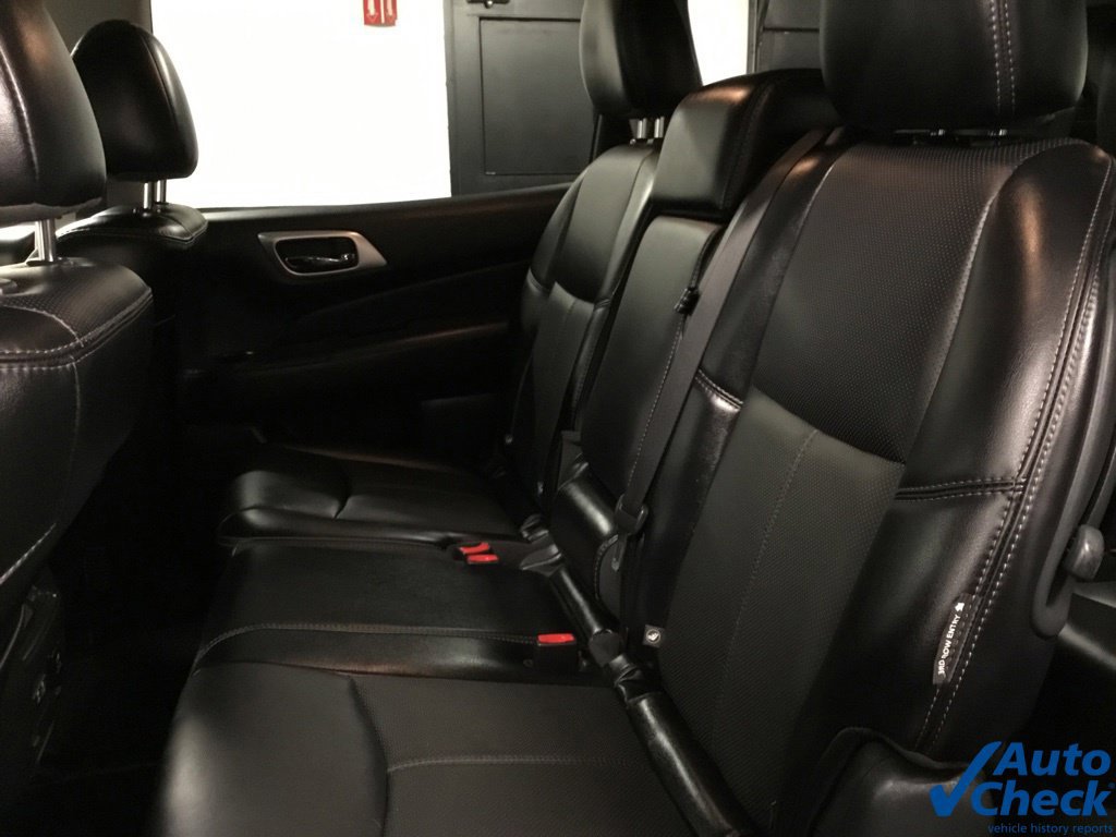 Used 2020 Nissan Pathfinder Platinum AWD/4WD image 34