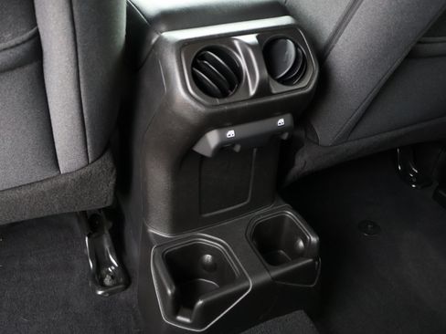 Used 2025 Jeep Wrangler Unlimited Sport AWD/4WD image 12