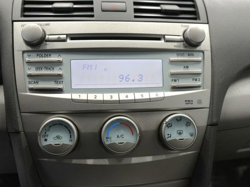 Used 2007 Toyota Camry LE image 21