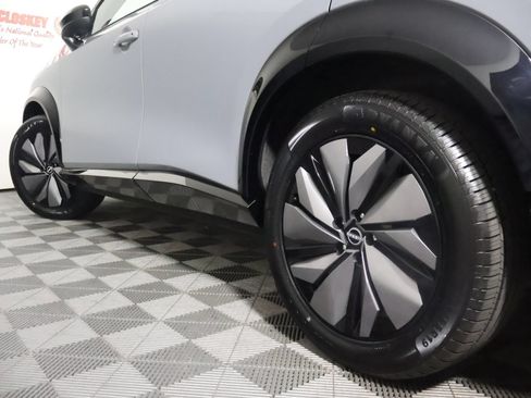 Used 2024 Nissan Ariya AWD image 13
