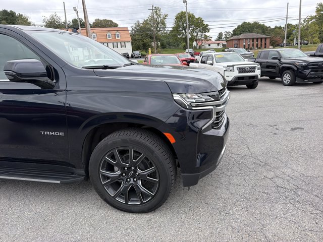 Used 2023 Chevrolet Tahoe LT w/ LT Signature Package AWD/4WD image 4