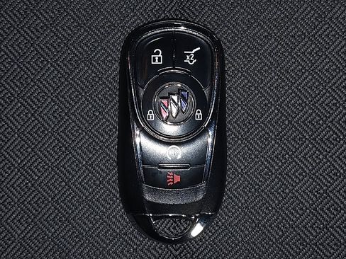 Used 2021 Buick Encore GX Select w/ Sport Touring Package FWD image 32