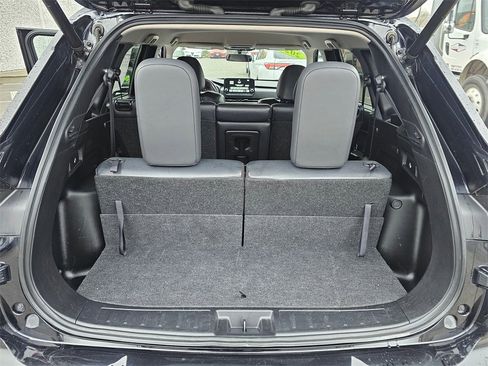 Used 2024 Mitsubishi Outlander SE image 11