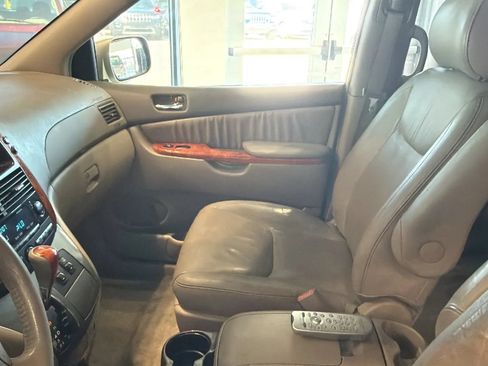 Used 2006 Toyota Sienna XLE Limited w/ XLE Limited Pkg 2 AWD/4WD image 27