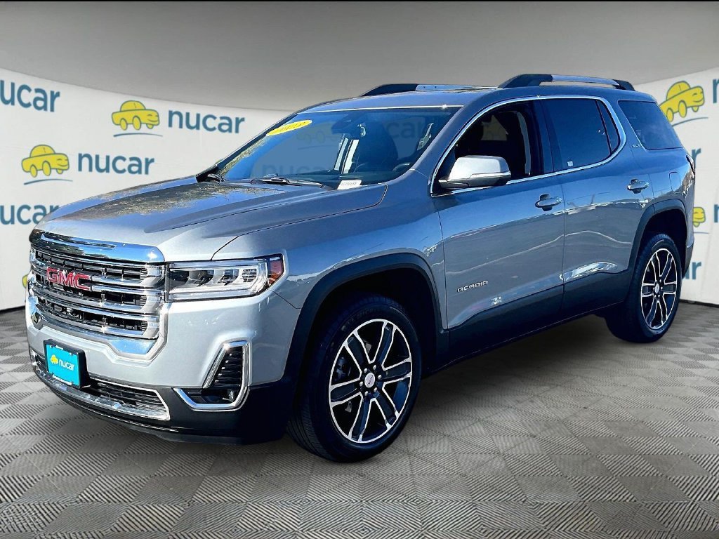 Used 2023 GMC Acadia SLT w/ Technology Package AWD/4WD image 3