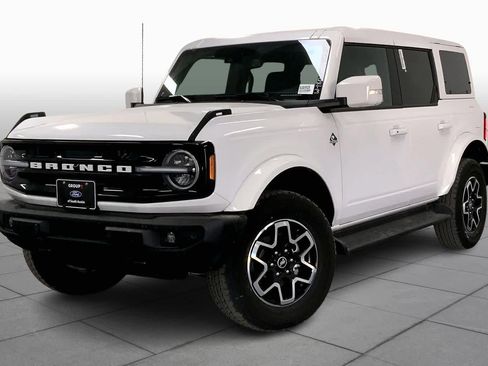New 2025 Ford Bronco Outer Banks image 22