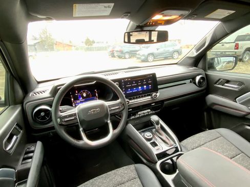 Certified 2023 Chevrolet Colorado Z71 w/ Z71 Convenience Package 2 image 36