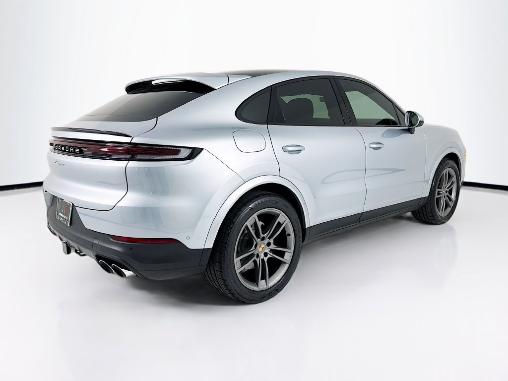 Certified 2026 Porsche Cayenne Coupe AWD/4WD image 9